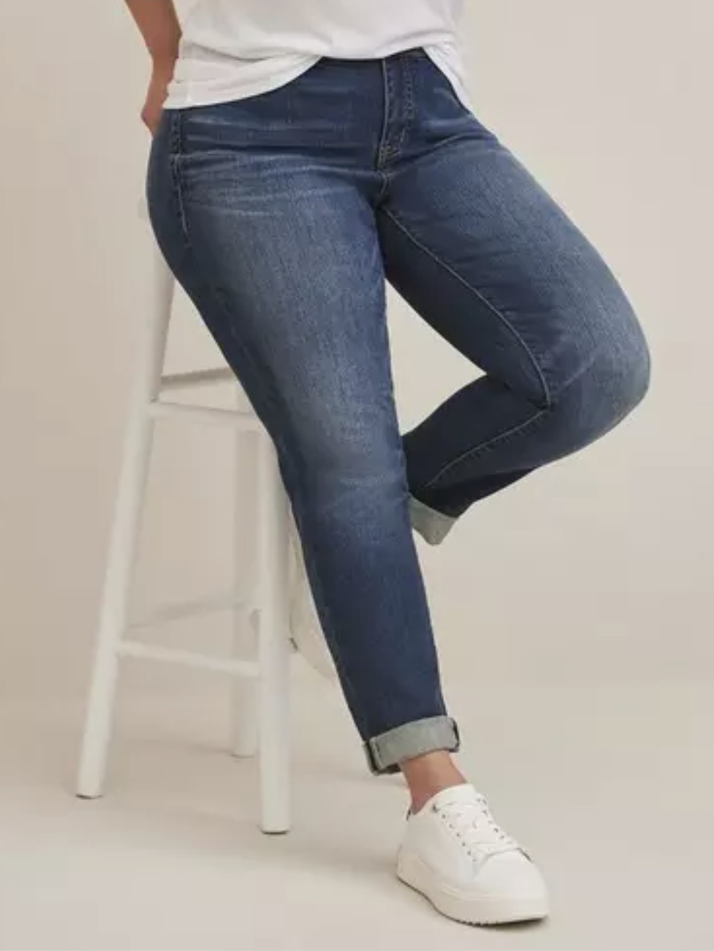 Torrid Medium Rise Boyfriend Jeans for Women —  Blue Stretch Denim In 14 Tall